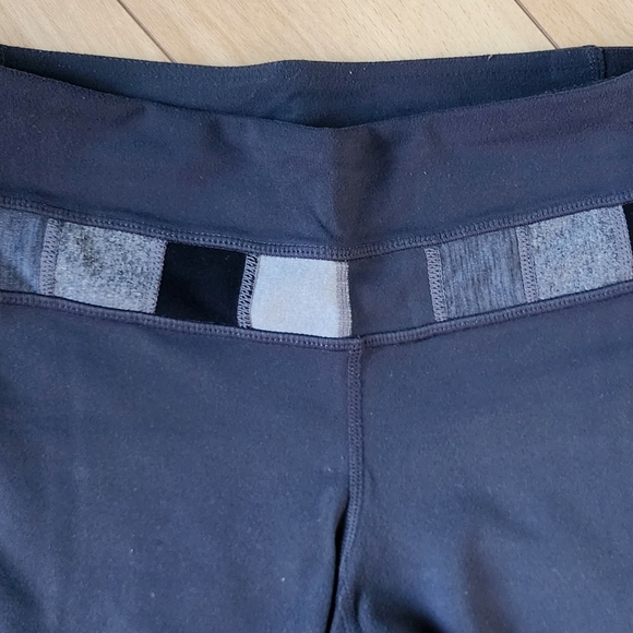 Lululemon Reversible Bootcut Pants Size 6 - Picture 2 of 3